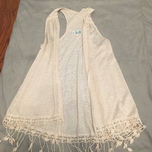 Maurices vest